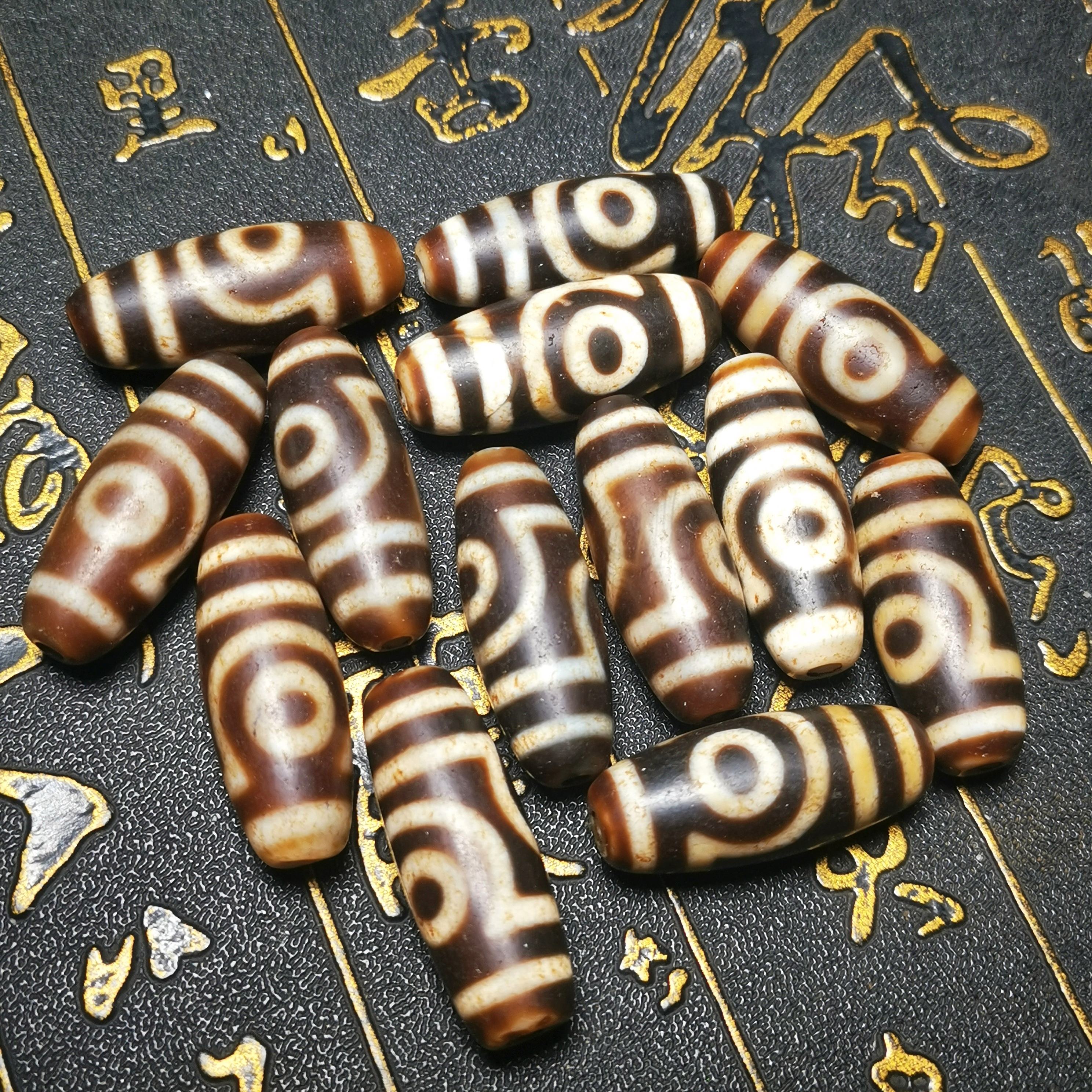 天珠是什么材质的